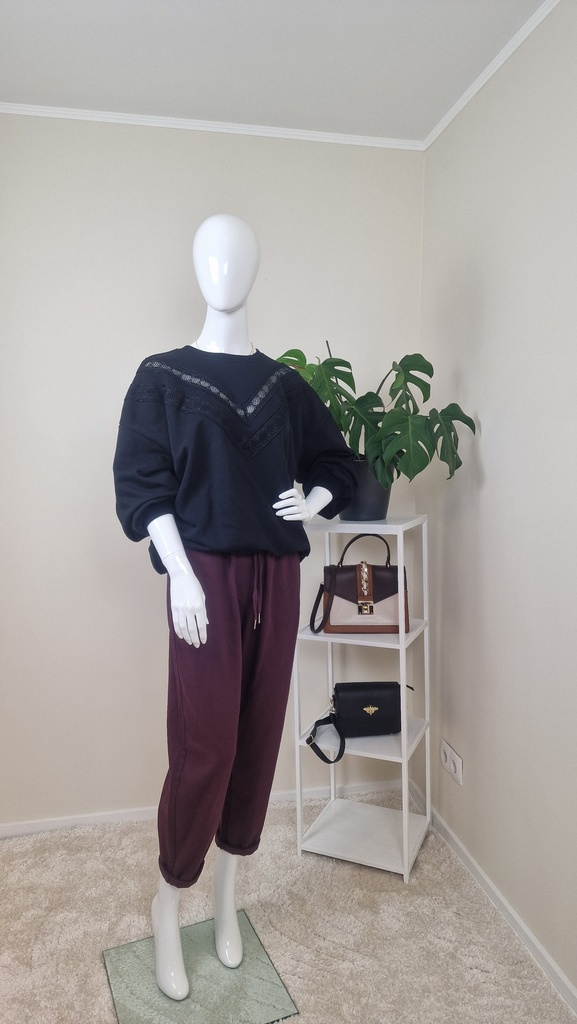 Zoey jeans trousers fit mom burgundy