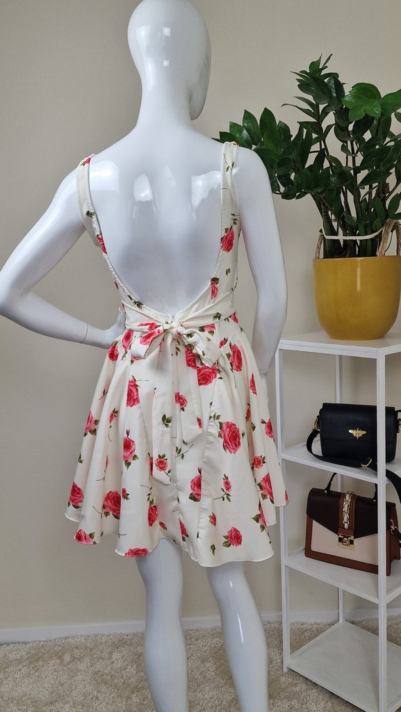 Bella dress with roses