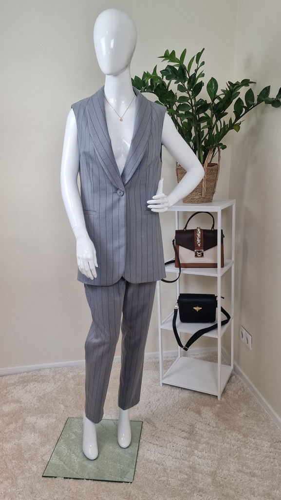 Ava suit vest